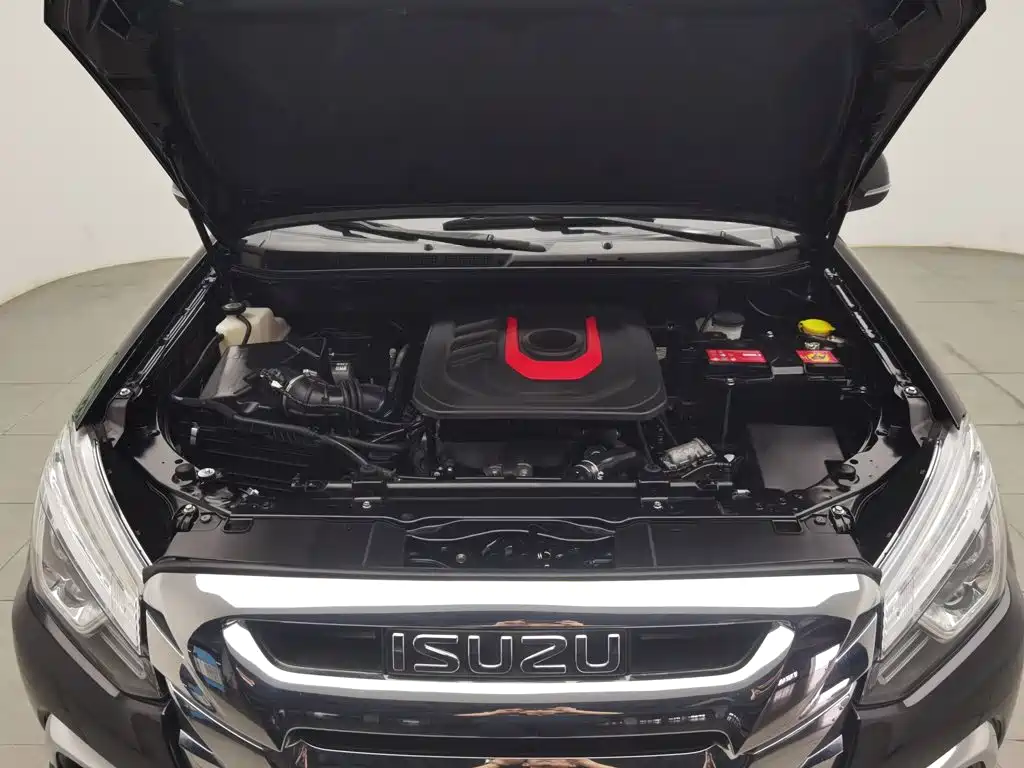 Isuzu mu-X Ranger 2024 2022 2.0T Gasoline Automatic 4WD Joy Version 5-Seater