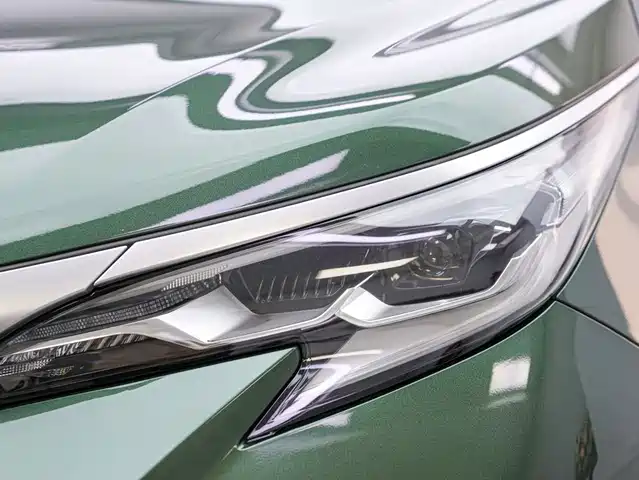 Toyota Sienna 2023 2.5L Hybrid Premium Edition — фото 2