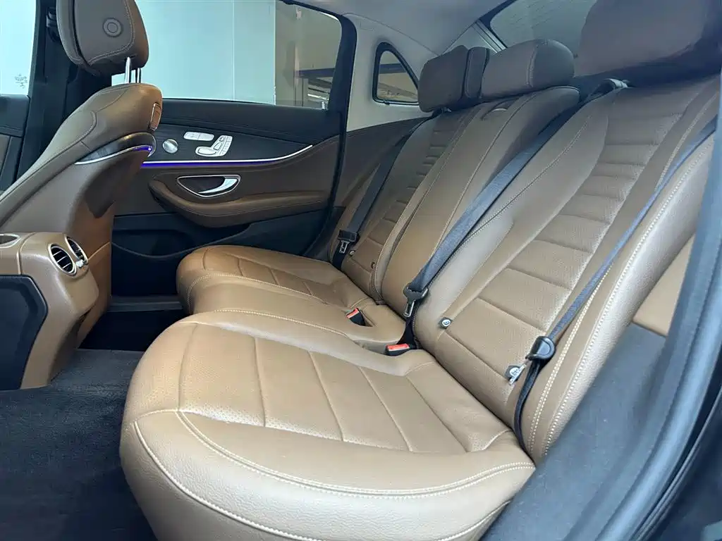 Mercedes-Benz E-Class 2020 Facelift E 300 L Sport Exclusive фото 16