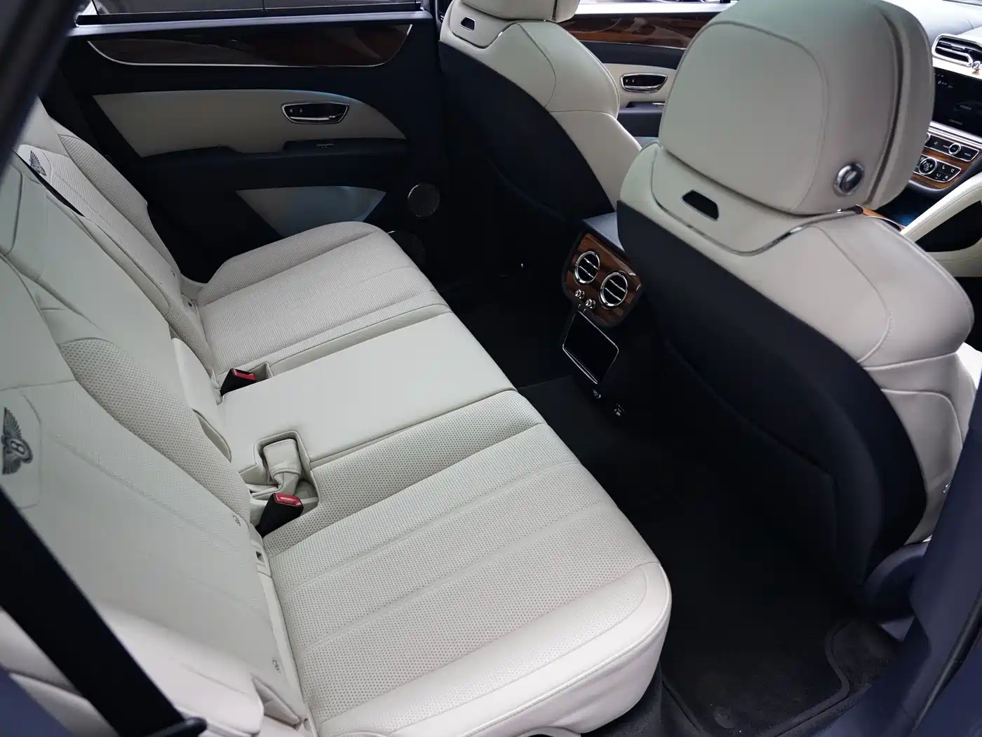 Bentley Bentayga 2024 2022 4.0T V8