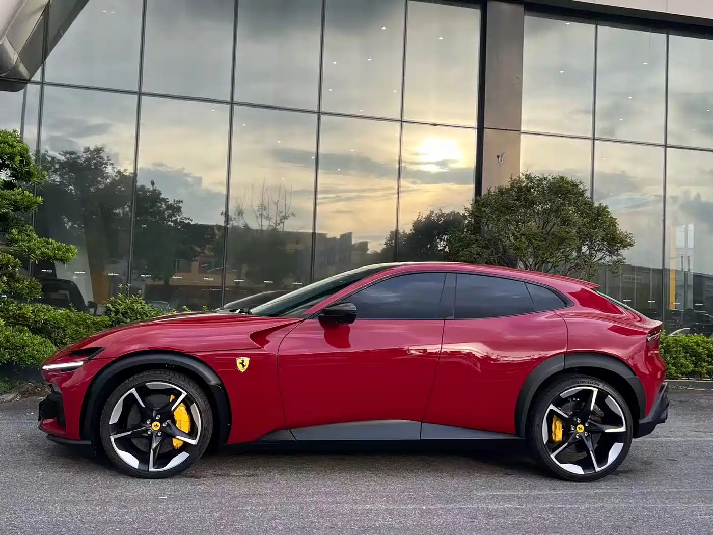 2026 Ferrari Purosangue
