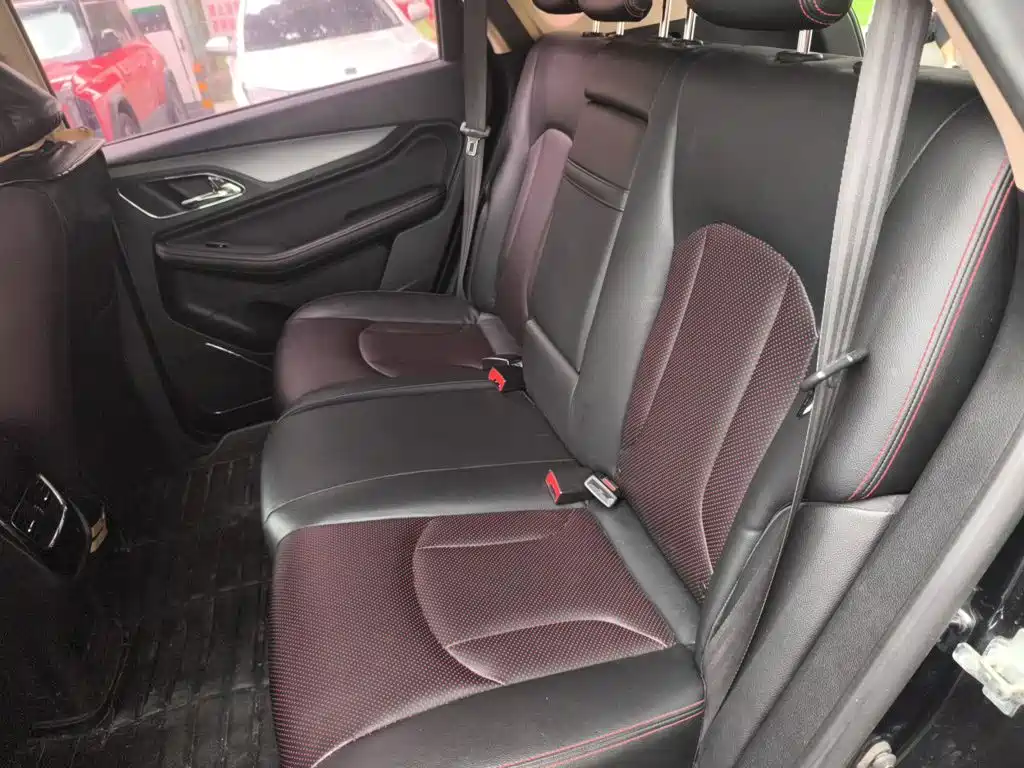 Baojun 560 2015 2015 1.8L Manual Luxury