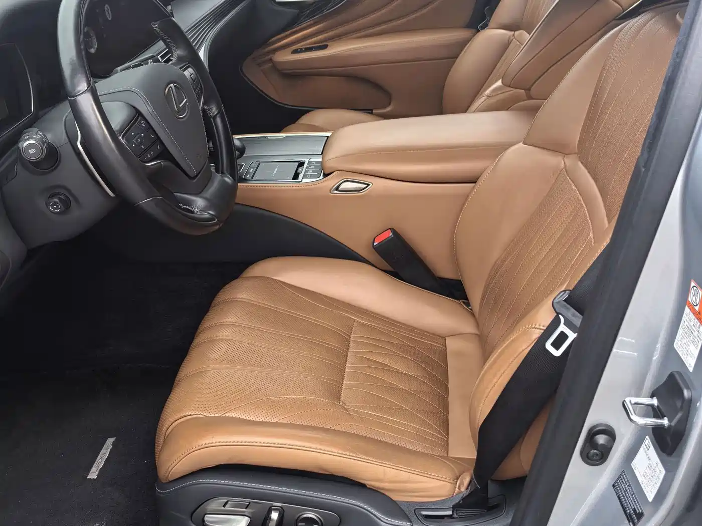 Lexus LS 2021 2021 500h Executive Edition