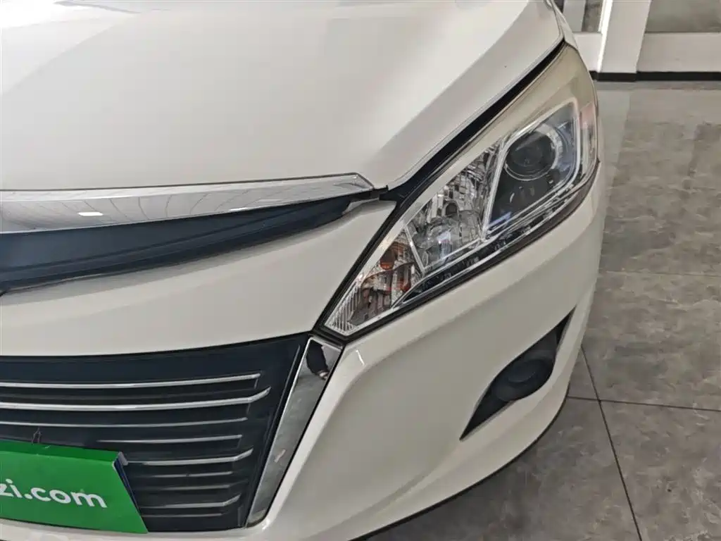 Luxgen U6 SUV 2016 2015 1.8T Innovation Upgrade
