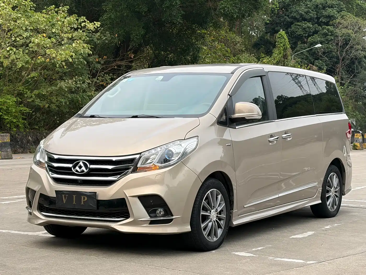 SAIC Maxus Maxus G10 2017 2016 2.0T Automatic Executive Edition