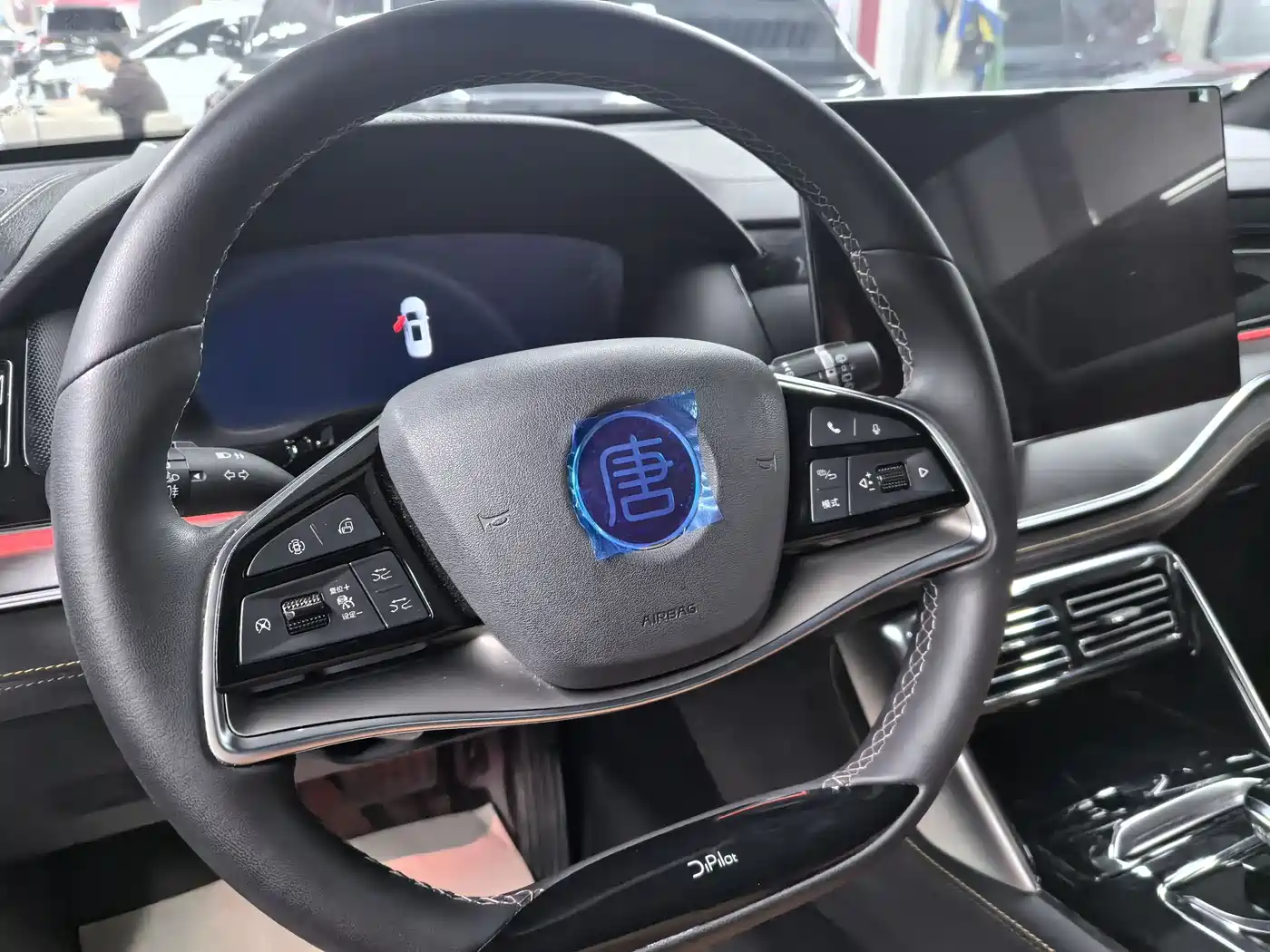 BYD Tang New Energy 2023 Model DM-i Champion Edition 112KM Premium фото 9