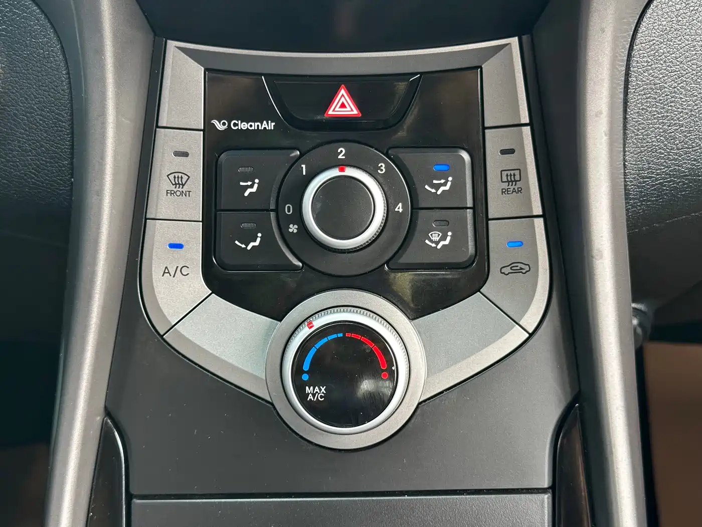 Hyundai Langdong 2016 1.6L Automatic Premium Edition фото 15