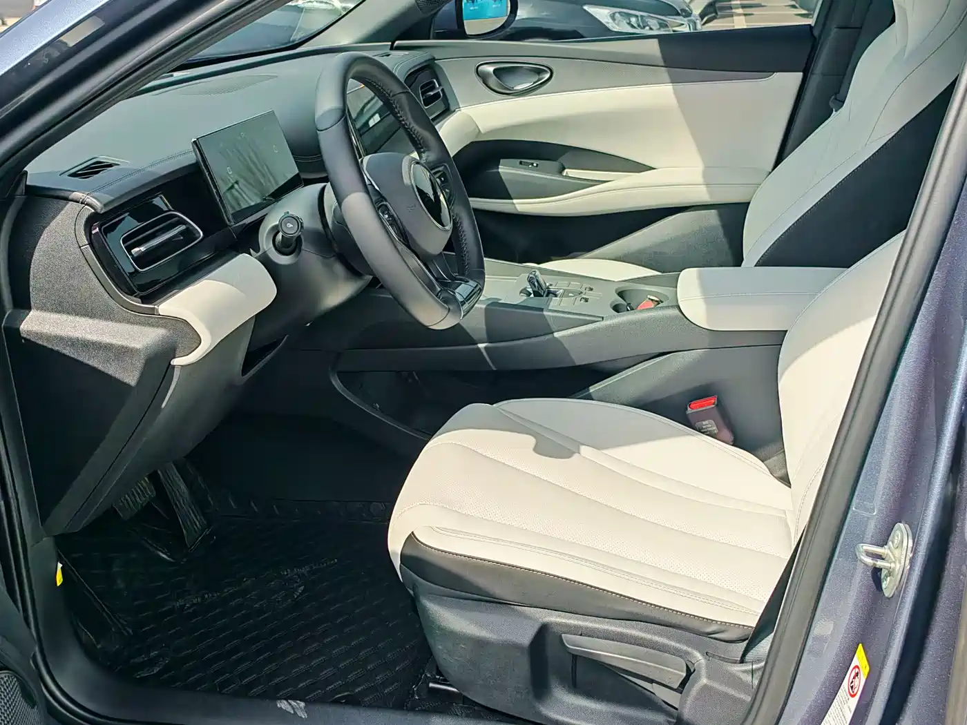 BYD SEAL 06 NEW ENERGY