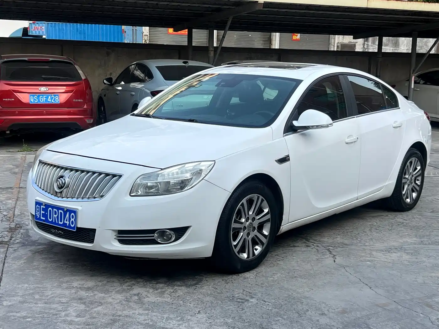 Photo 1 - Buick Regal