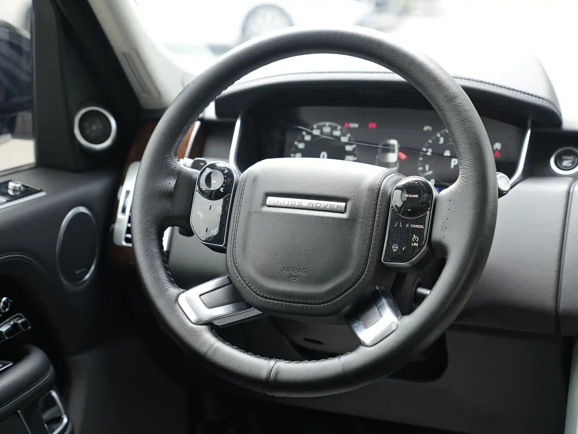 Фото 8 - Land Rover Range Rover