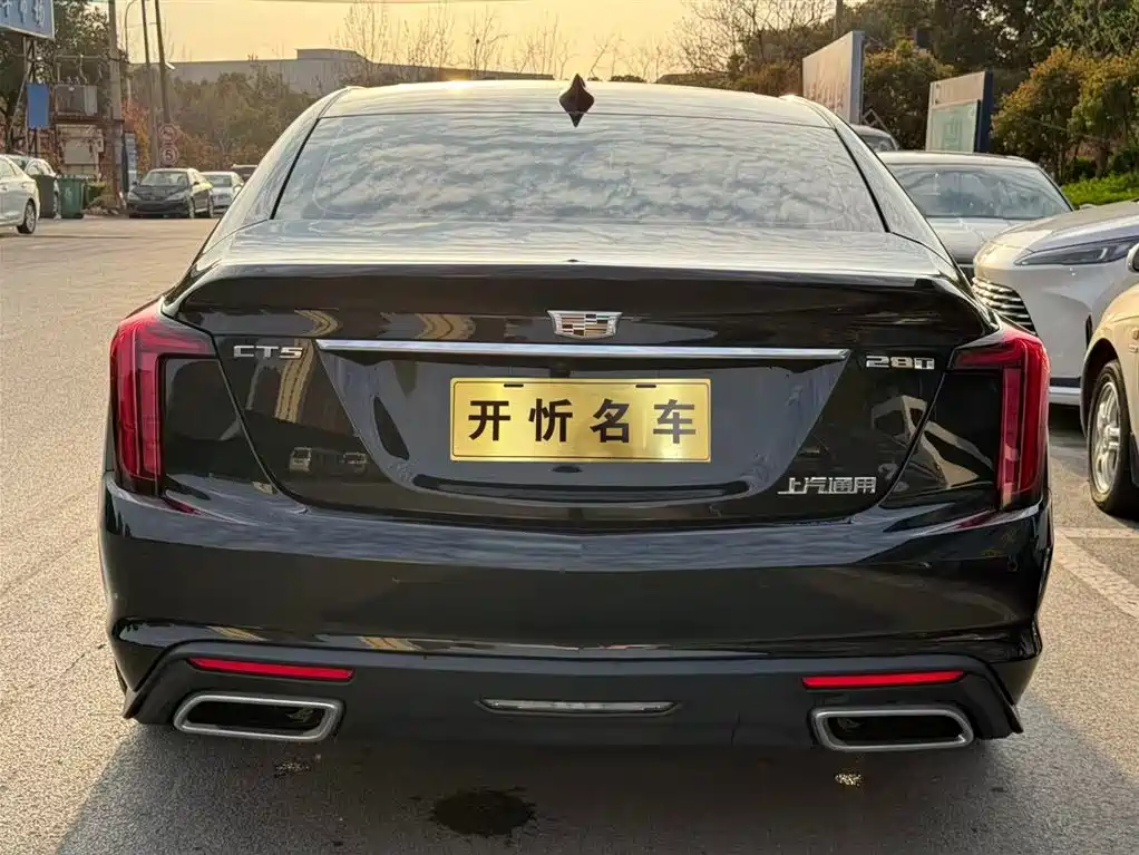 CADILLAC CT5
