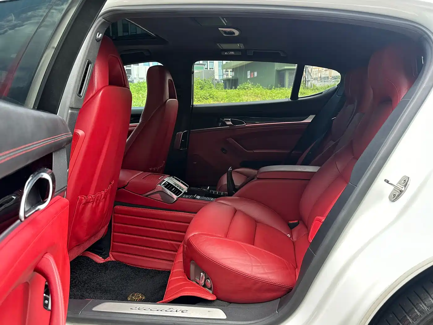 Фото 14 - Porsche Panamera