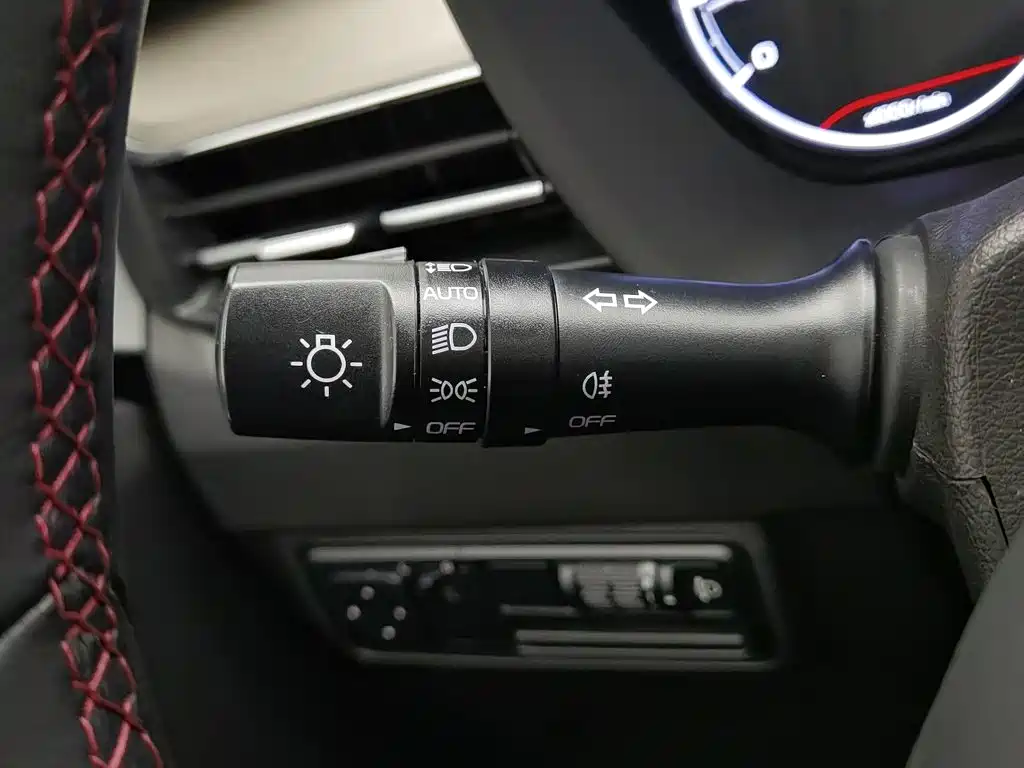 Geely Vision X3 2022 2021 PRO 1.5L CVT Premium