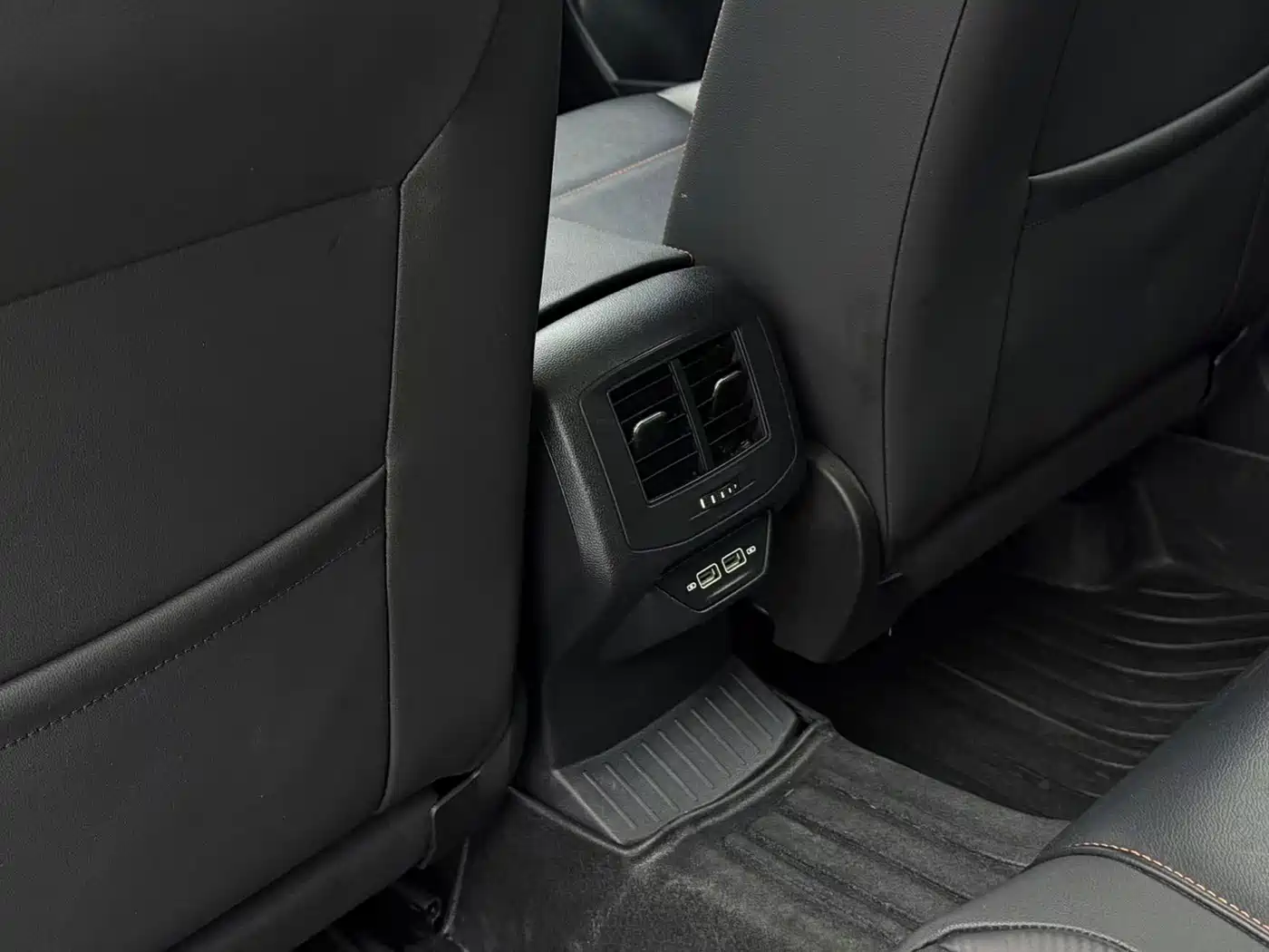 VOLKSWAGEN T ROC EXPLORING SONGS