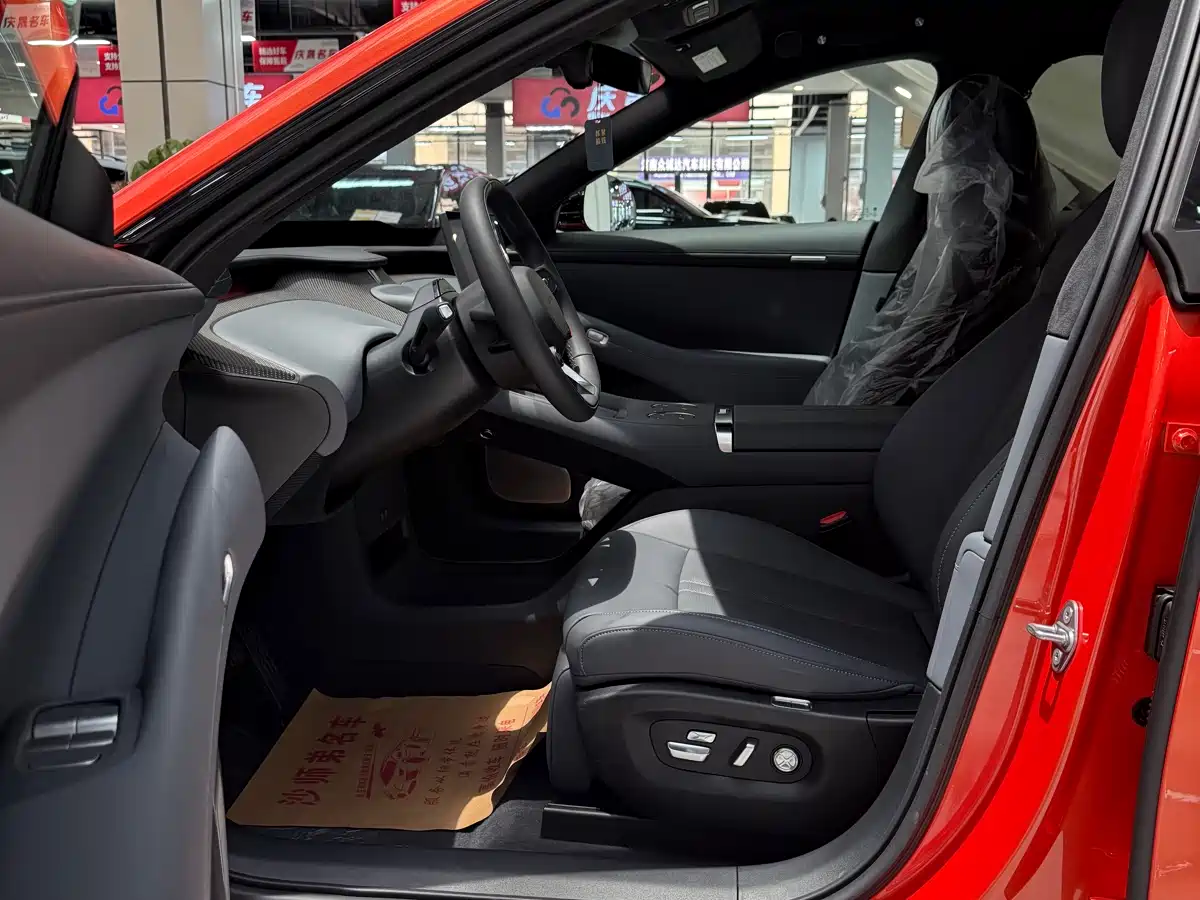 Фото 4 - Xiaomi Auto Xiaomi YU7