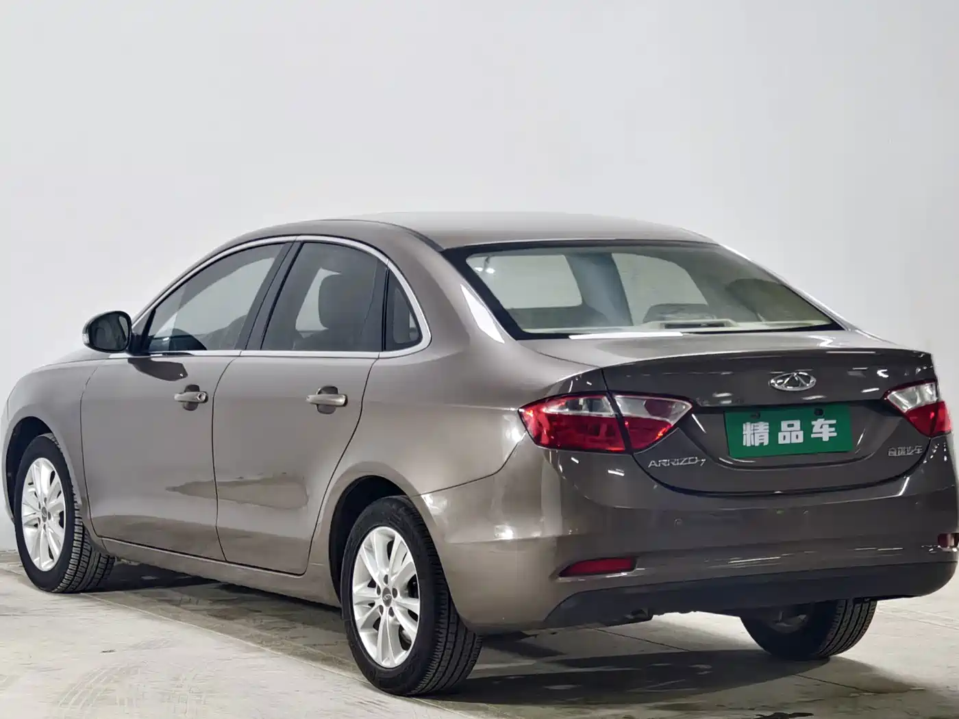 Chery Arrizo 7 2015 2015 1.6L Manual Zhishang Edition
