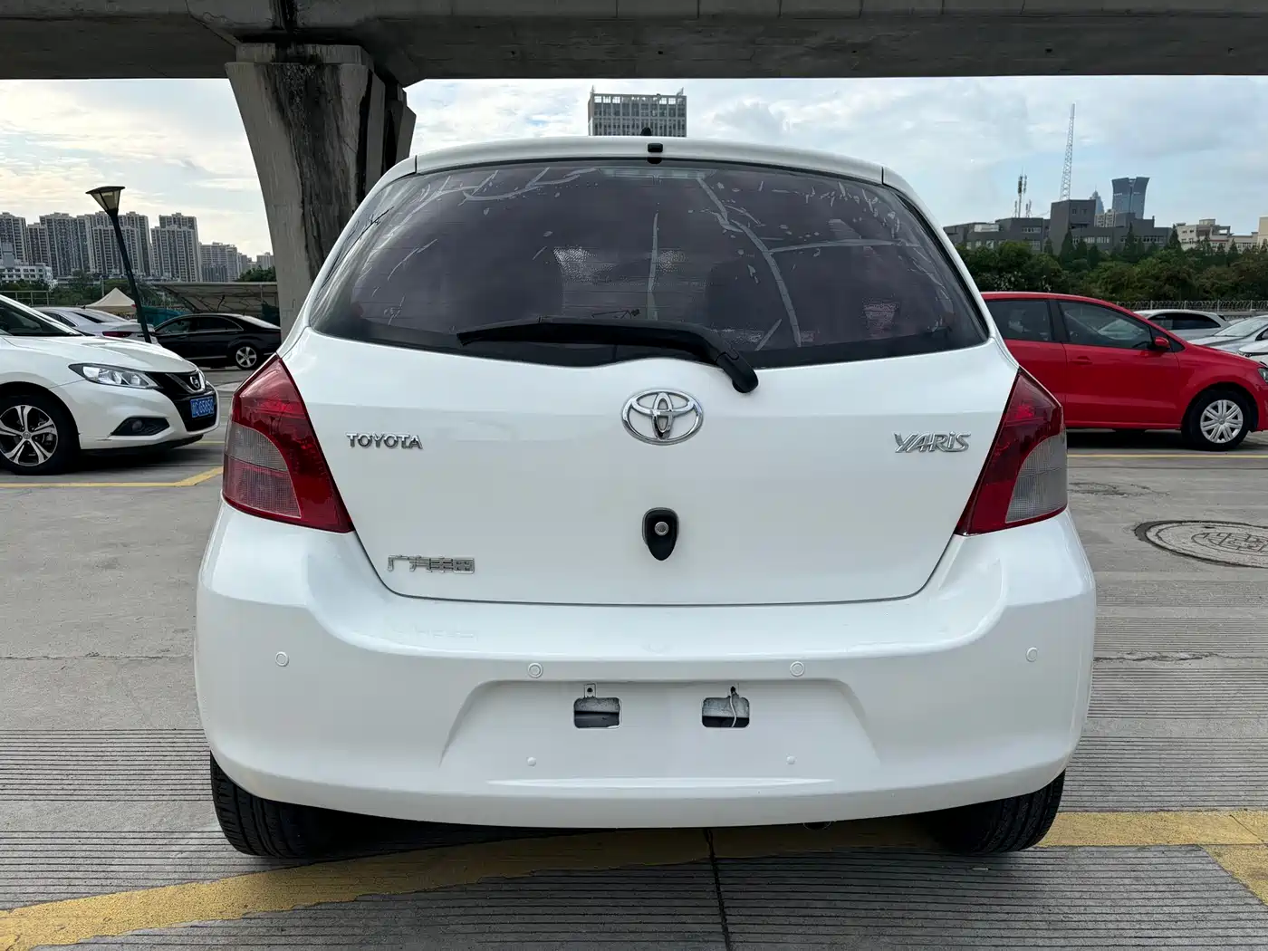 Toyota Yaris 2011 1.6E Auto Charm Edition фото 9