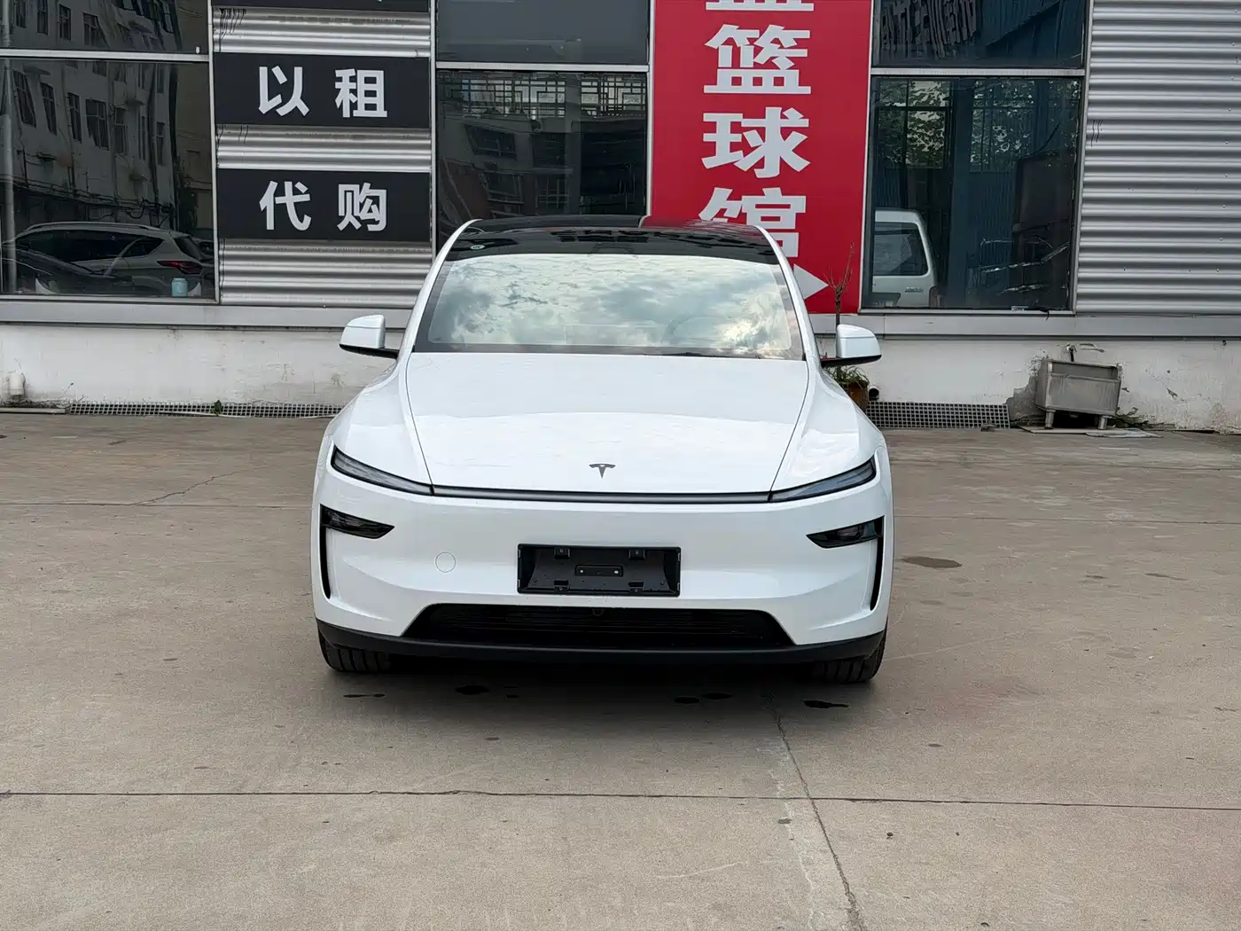 Tesla Model Y 2026 2026 Rear-Wheel Drive