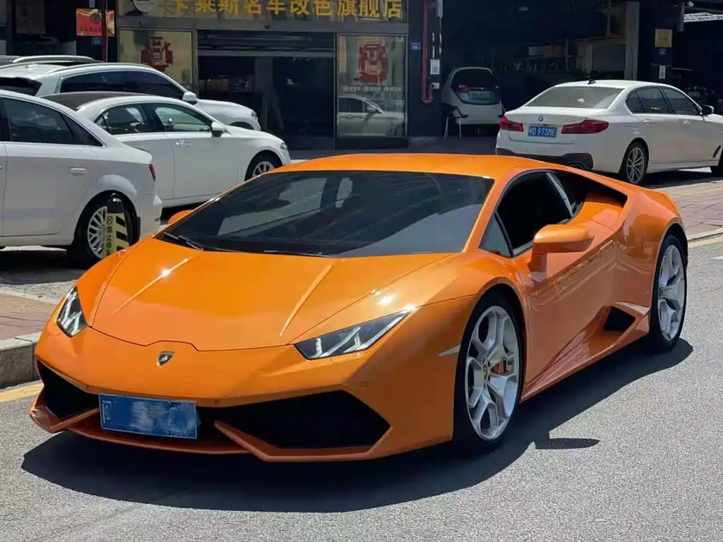 Фото 1 - Lamborghini Huracán