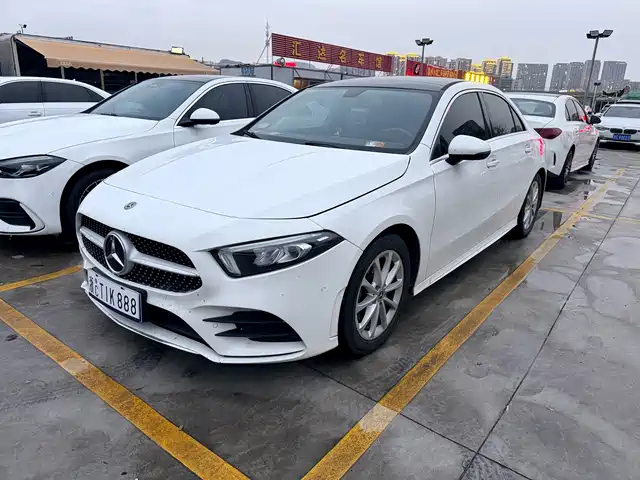 MERCEDES-BENZ A CLASS