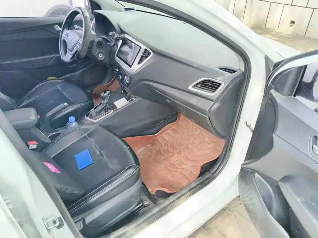 Hyundai Verna 2021 2020 1.4L CVT GLS Cool Edition