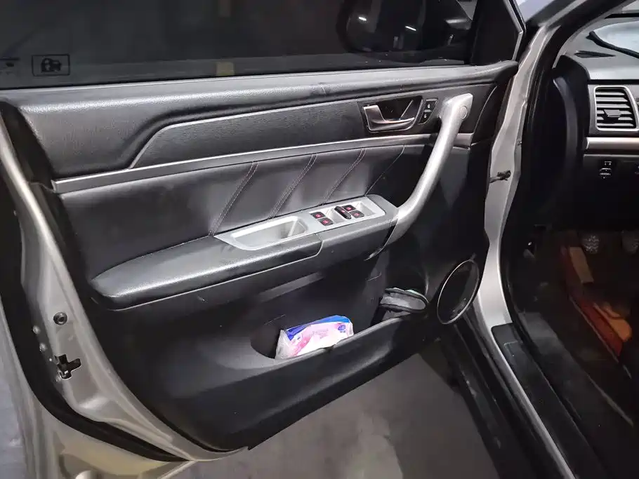 Фото 7 - Haval M6