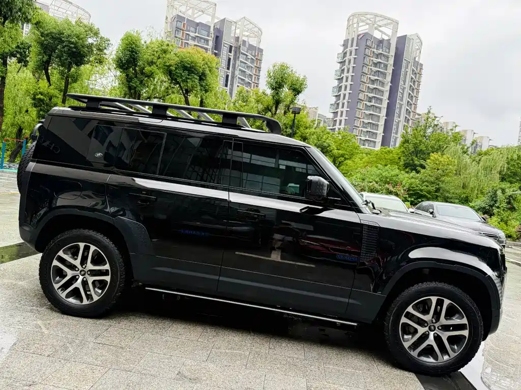 Фото 2 - Land Rover Defender