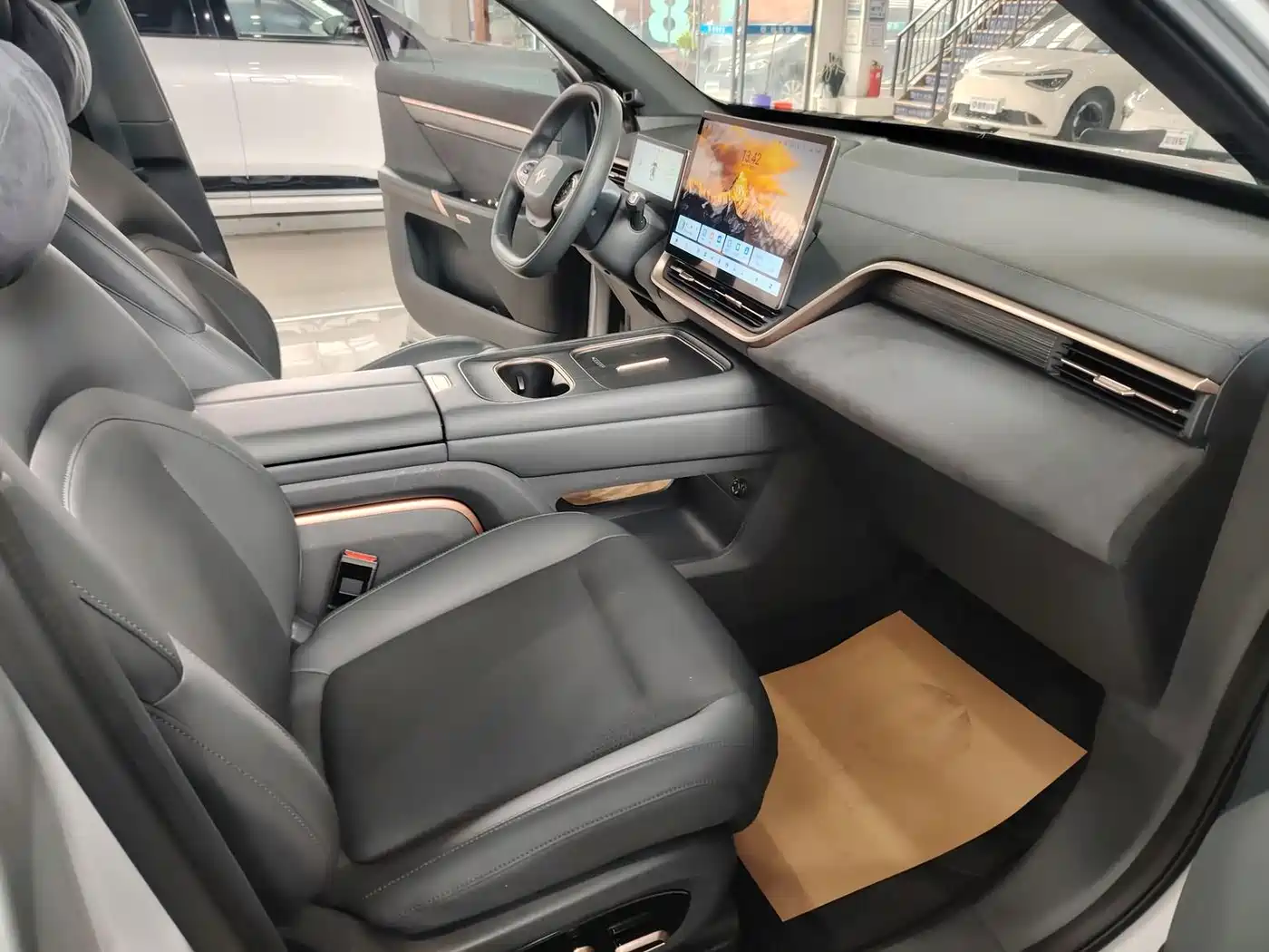 Dongfeng Yipai eπ008 2025 2024 210Max Range Extender 6-Seater