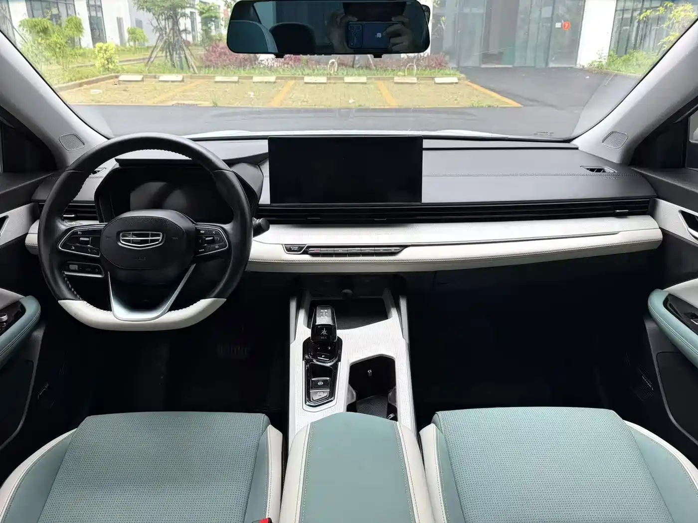 Geely Emgrand L HiP 2023 2022 1.5TD-DHT Pro 100KM Super Swift
