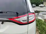 Фото 8 - Ford Edge