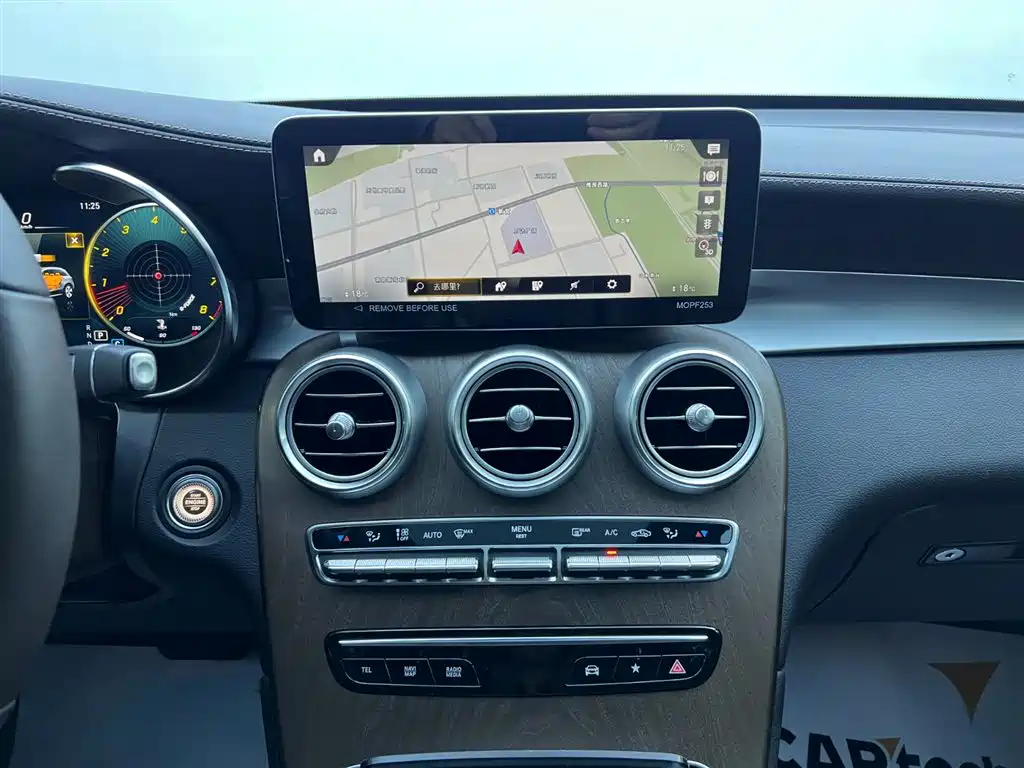 Mercedes-Benz GLC, миниатюра 16
