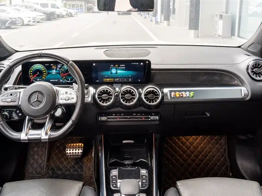 Mercedes-Benz GLB AMG 2021 AMG GLB 35 4MATIC фото 18