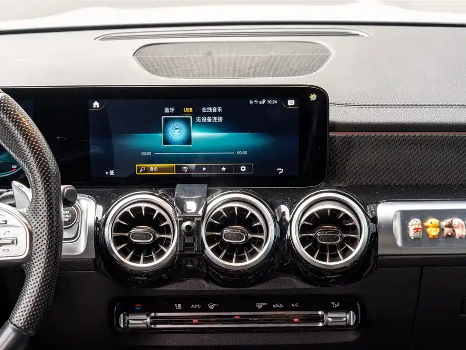 Mercedes-Benz GLB AMG 2021 AMG GLB 35 4MATIC фото 19
