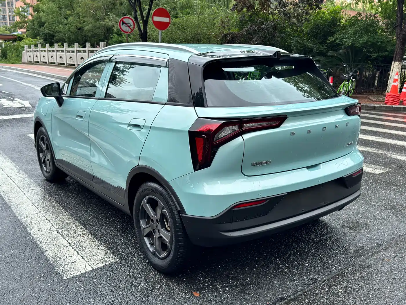 Geely Geometry E Firefly 2024 2023 401KM Linglong Tiger 5-Seater