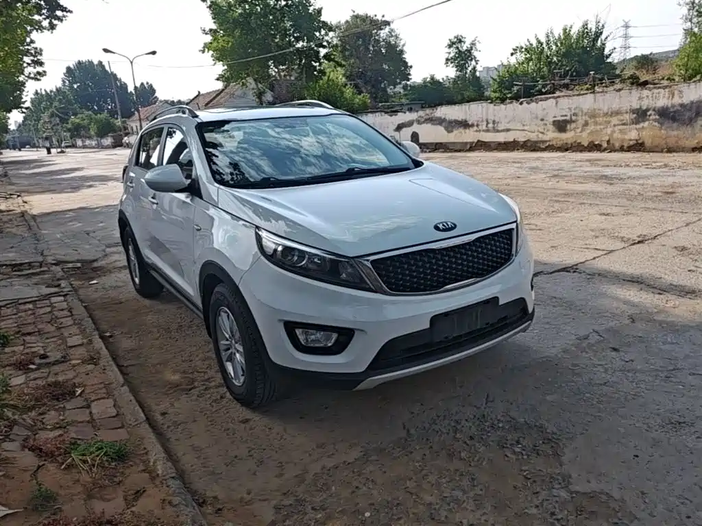 Kia Sportage 2015 2.0L Automatic 2WD GL фото 4