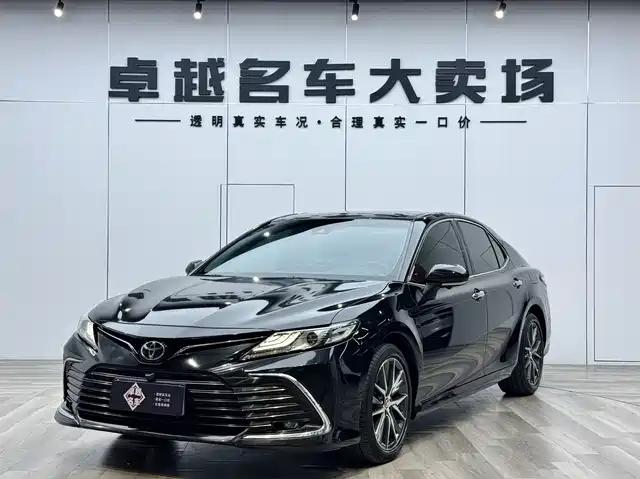 Toyota Camry 2.5G, Люкс