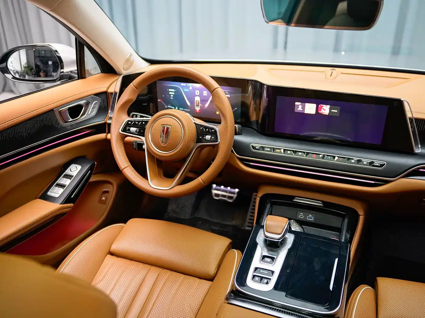 Hongqi H9 2025 2025 2.0T 2WD Qixiang Luxury Business Edition 5-seater