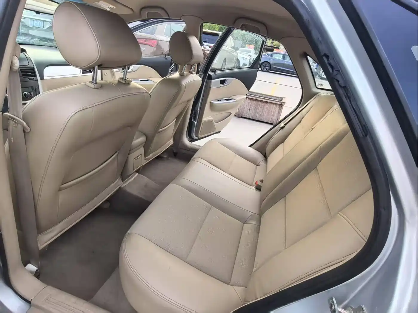 Buick Excelle 2013 1.5L Automatic Classic фото 5