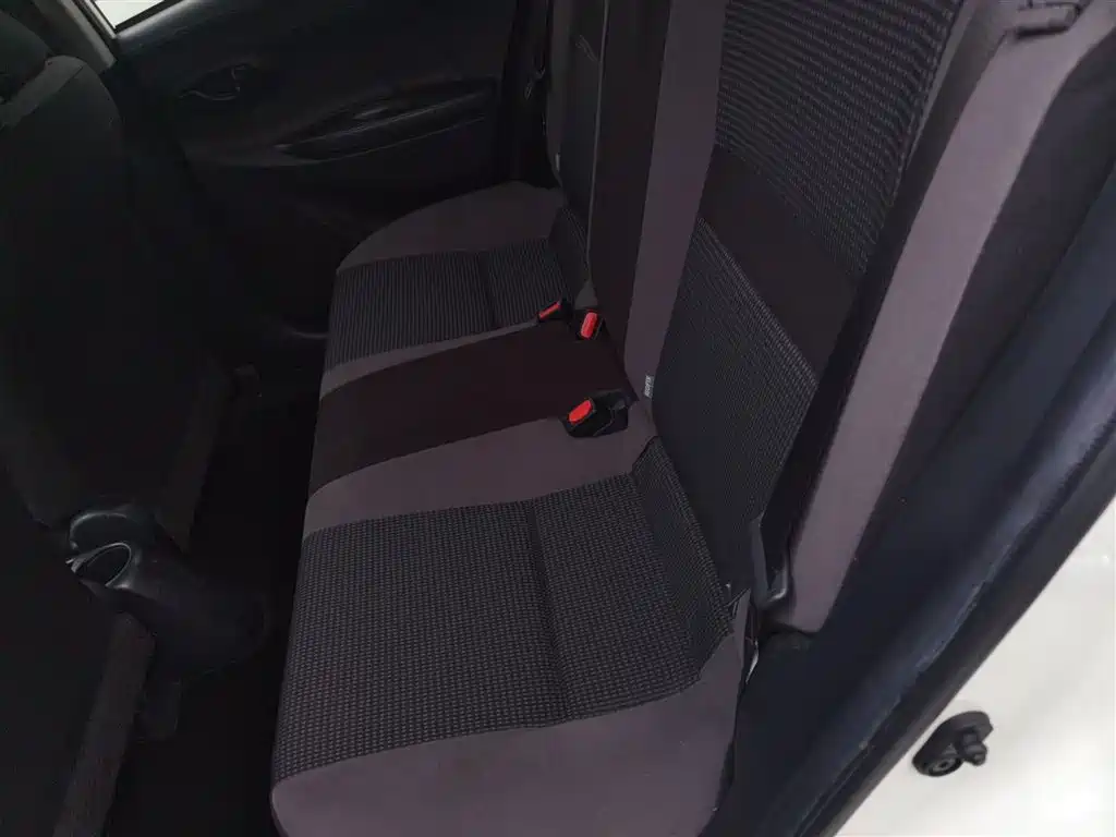 Toyota Vios FS 2021 1.5L CVT Fengchi Edition фото 14