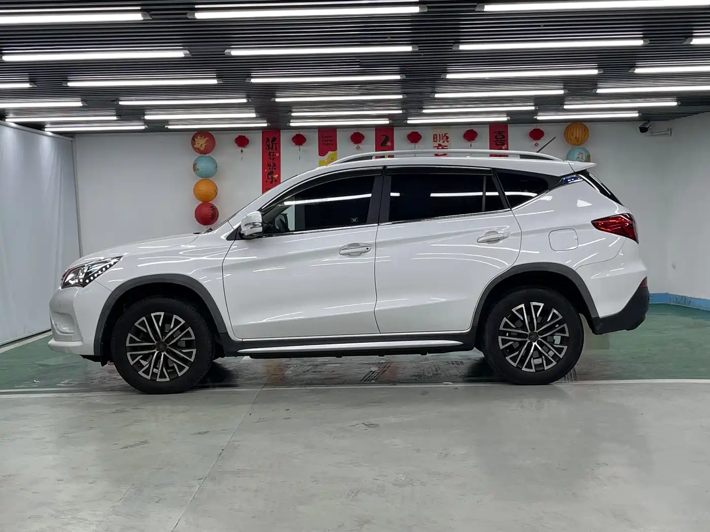 BYD Song New Energy 2017 2017 Song EV300 Premium