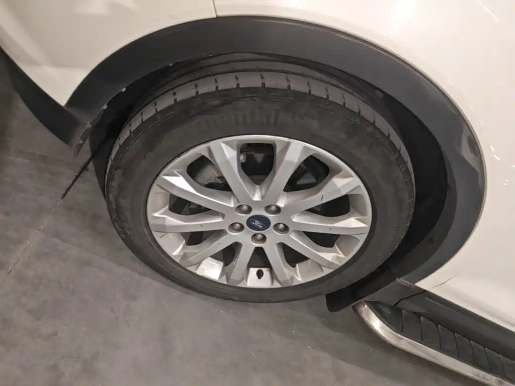 Ford Kuga 2014 2013 1.6L GTDi FWD Comfort