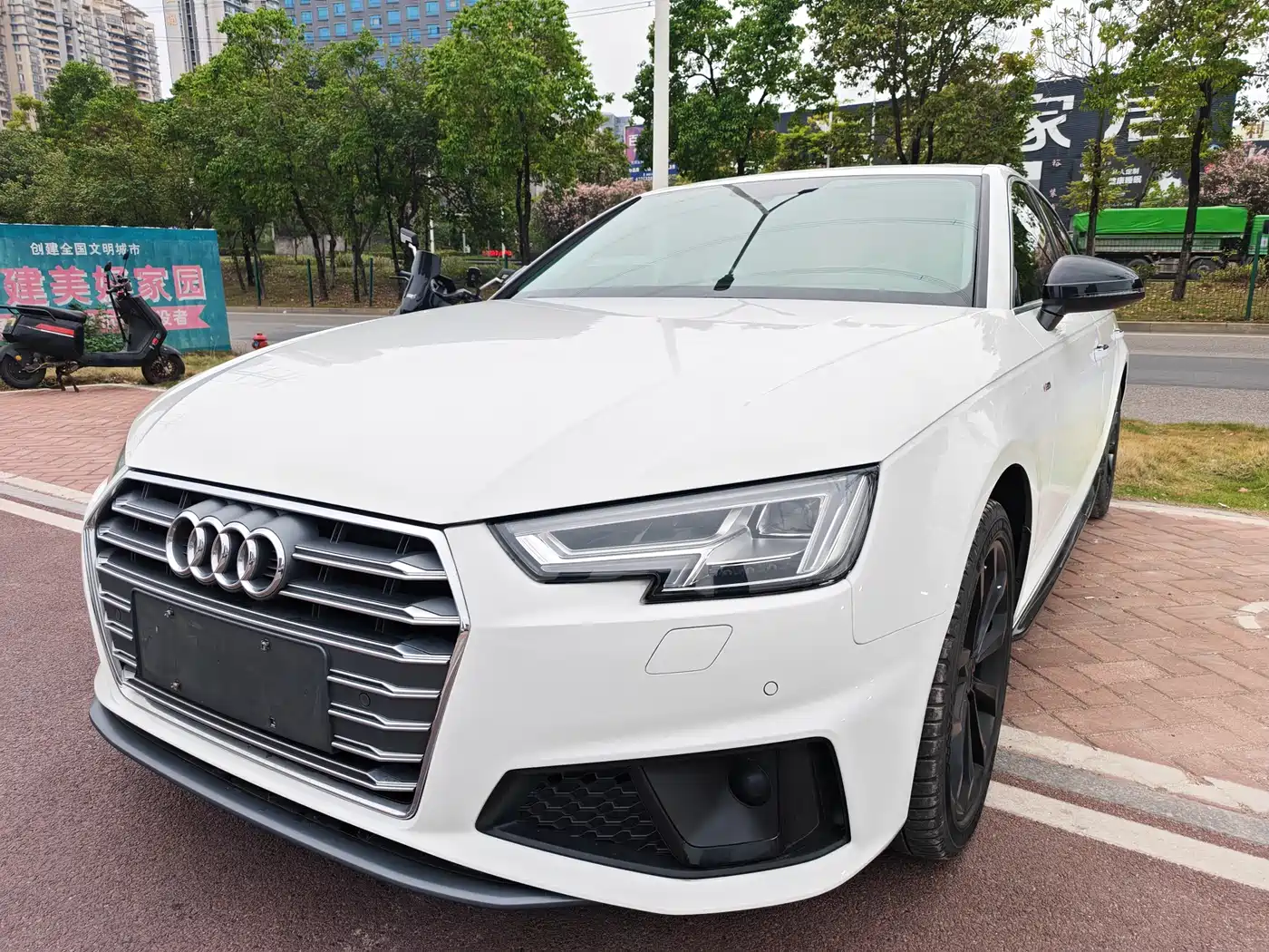 Audi A4L 2019 45 TFSI quattro Personality Sport (China V)