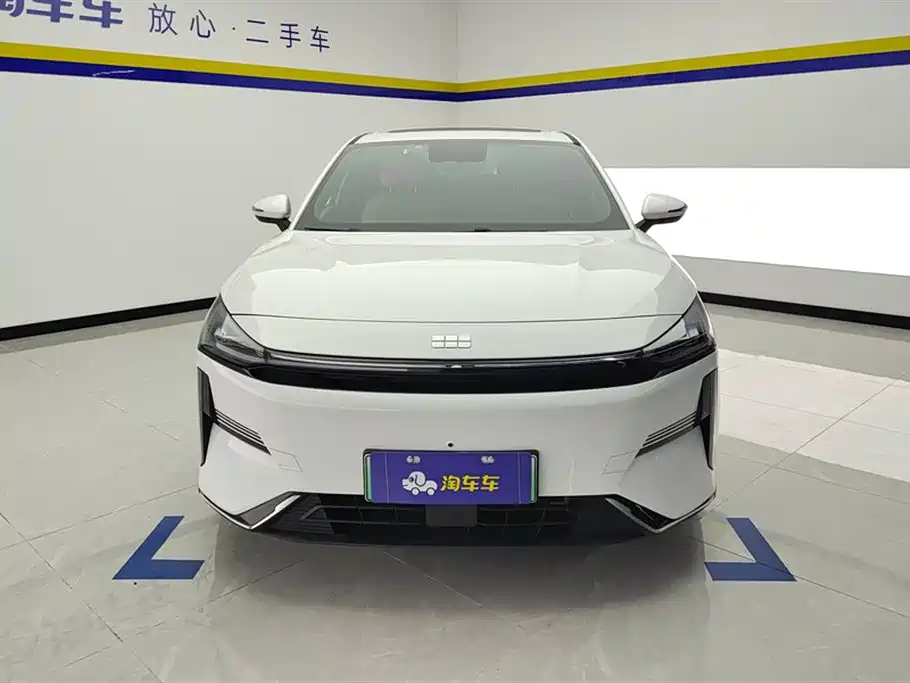 Geely Galaxy Galaxy L6 2023 Model 125km PLUS фото 2