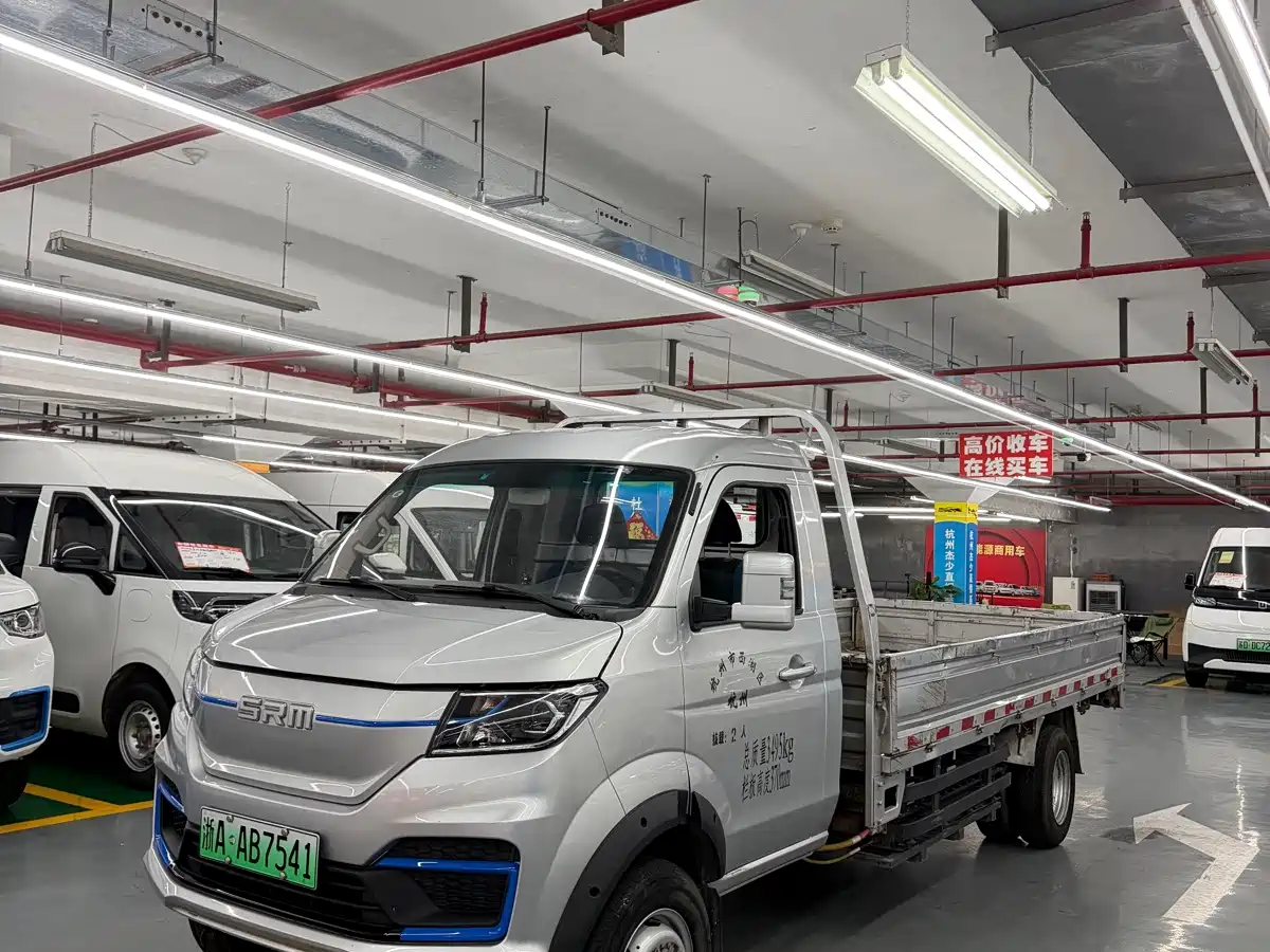 SRM Xinyuan Xinyuan T5L EV 2024 2024 Model Urban Version 3.8m Flatbed Truck Standard 55.7kWh