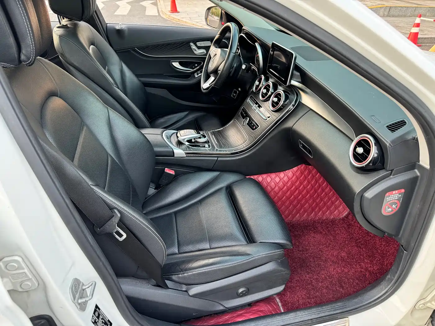 Mercedes-Benz C-Class 2015 Facelift C 200 L Sport фото 9