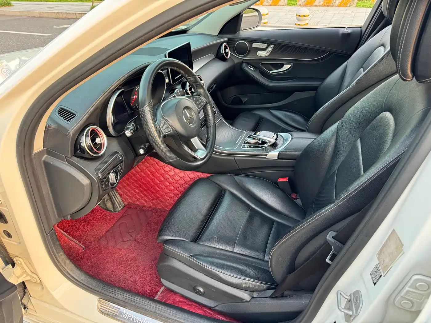 Mercedes-Benz C-Class 2015 Facelift C 200 L Sport фото 11