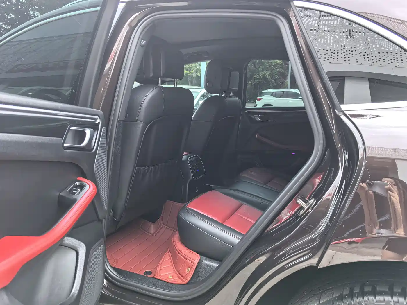 Porsche Macan 2021 Macan 2.0T фото 6