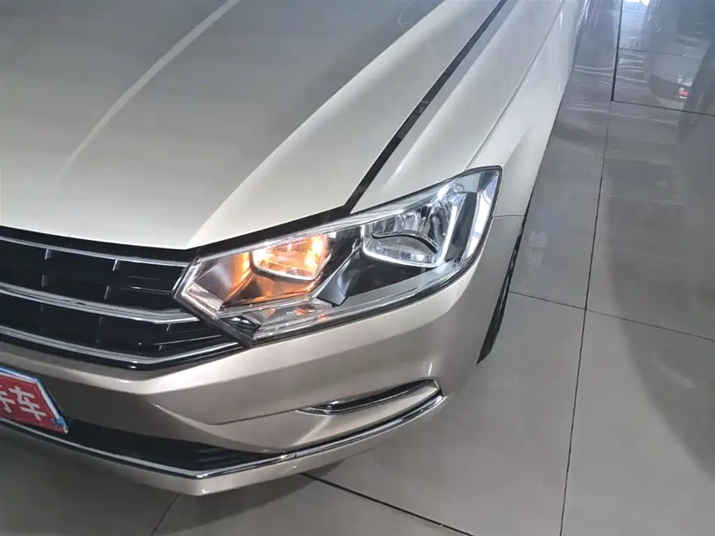 Volkswagen Bora 2017 1.6L Automatic Comfort фото 24