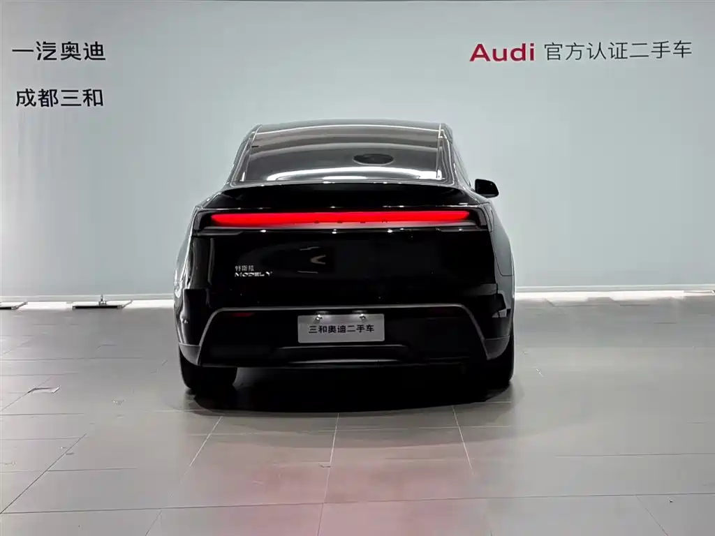 Фото 5 - Tesla Model Y