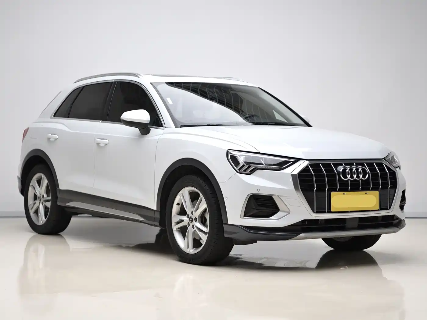 Фото 2 - Audi Q3